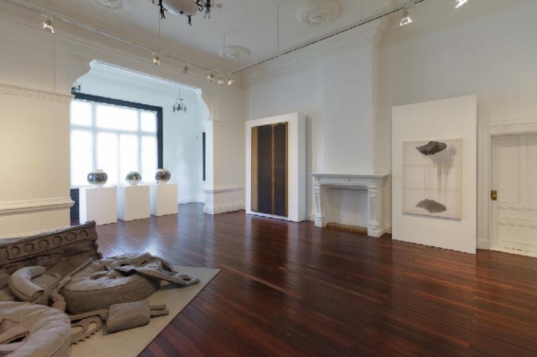 Rethinking Craft: Between studio craft and contemporary art