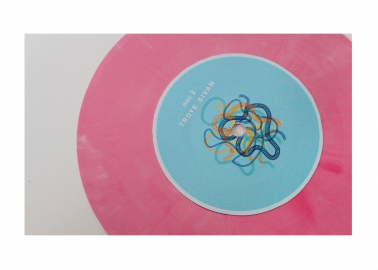 Split Album: Halsey N Troye Sivan
