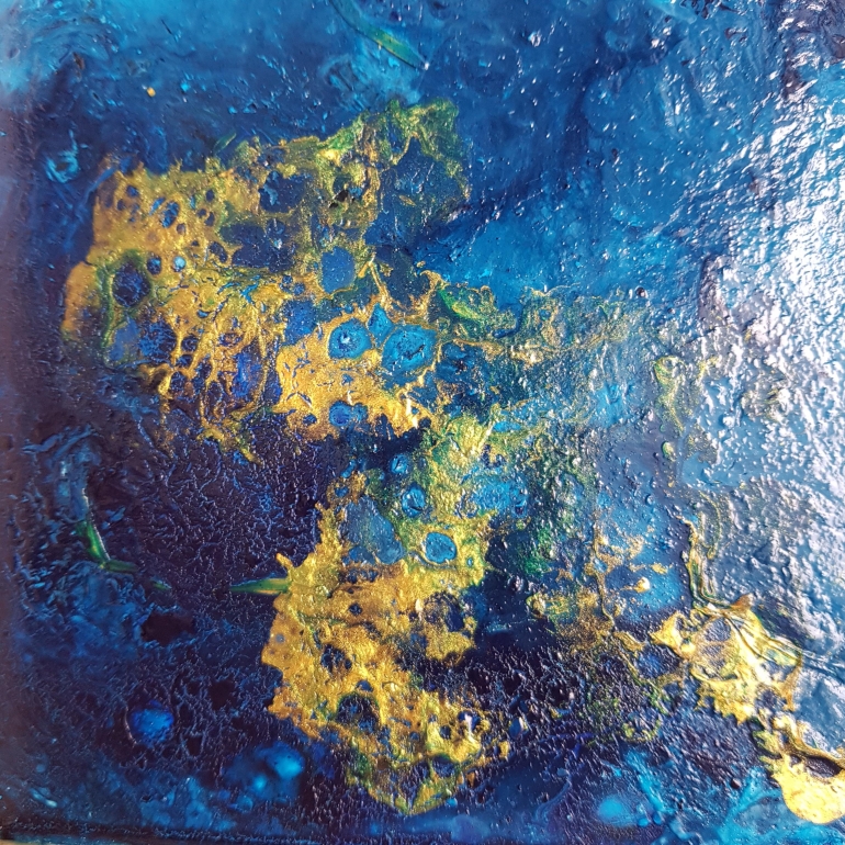 THE EARTH_details