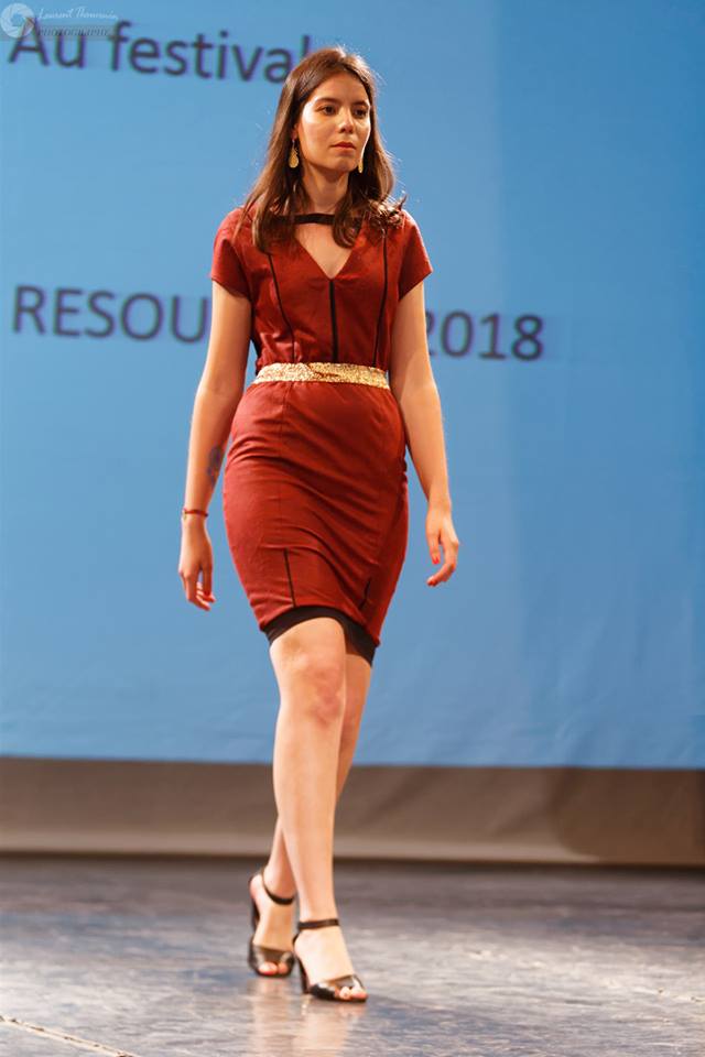 Résous-Moi 'Je suis le Lien Que Je Tisse'