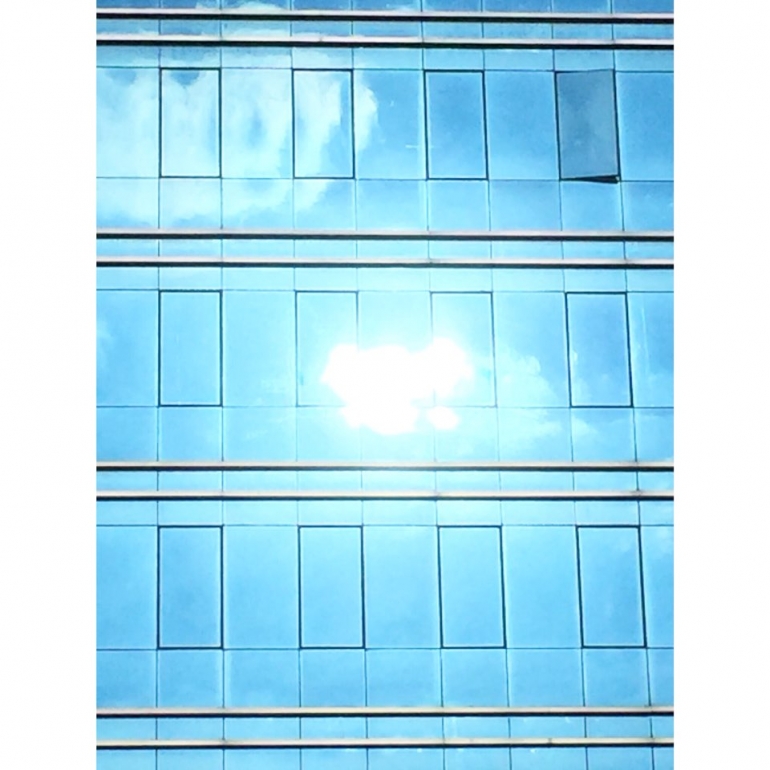 fragmentary gaze