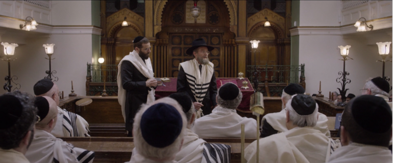 도망과 순종은 답이 아니었음을 <디서비디언스> 