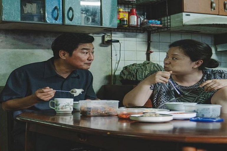 명확하게 그리고 불명확하게 <기생충>