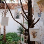 여기도 저기도 아닌 푸르른 틈 사이 Between The Breaks of Greenish