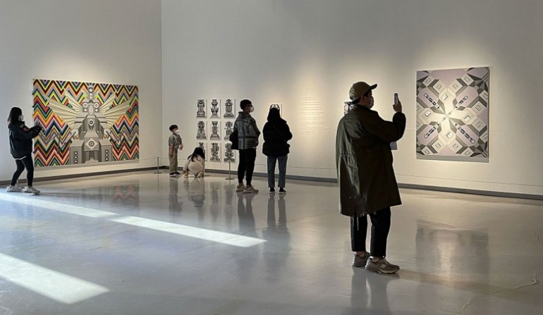 Art match-mashups _Convergence of art that meets AI and machine that learns art