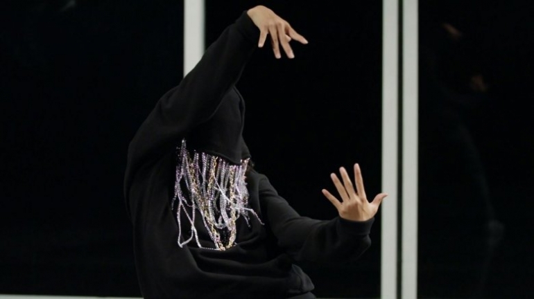 Pauline Boudry & Renate Lorenz (No) Time