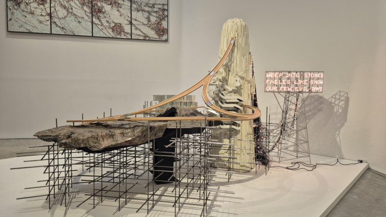 시대를 질문하는 시